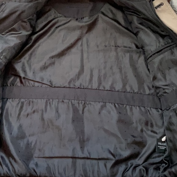 Saxon Jacket With Layered Collar - Picture 10 of 13